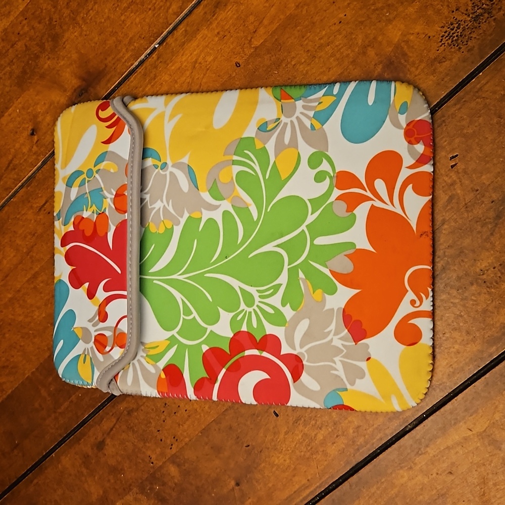 VERA BRADLEY | TOTE A TABLET | CASE